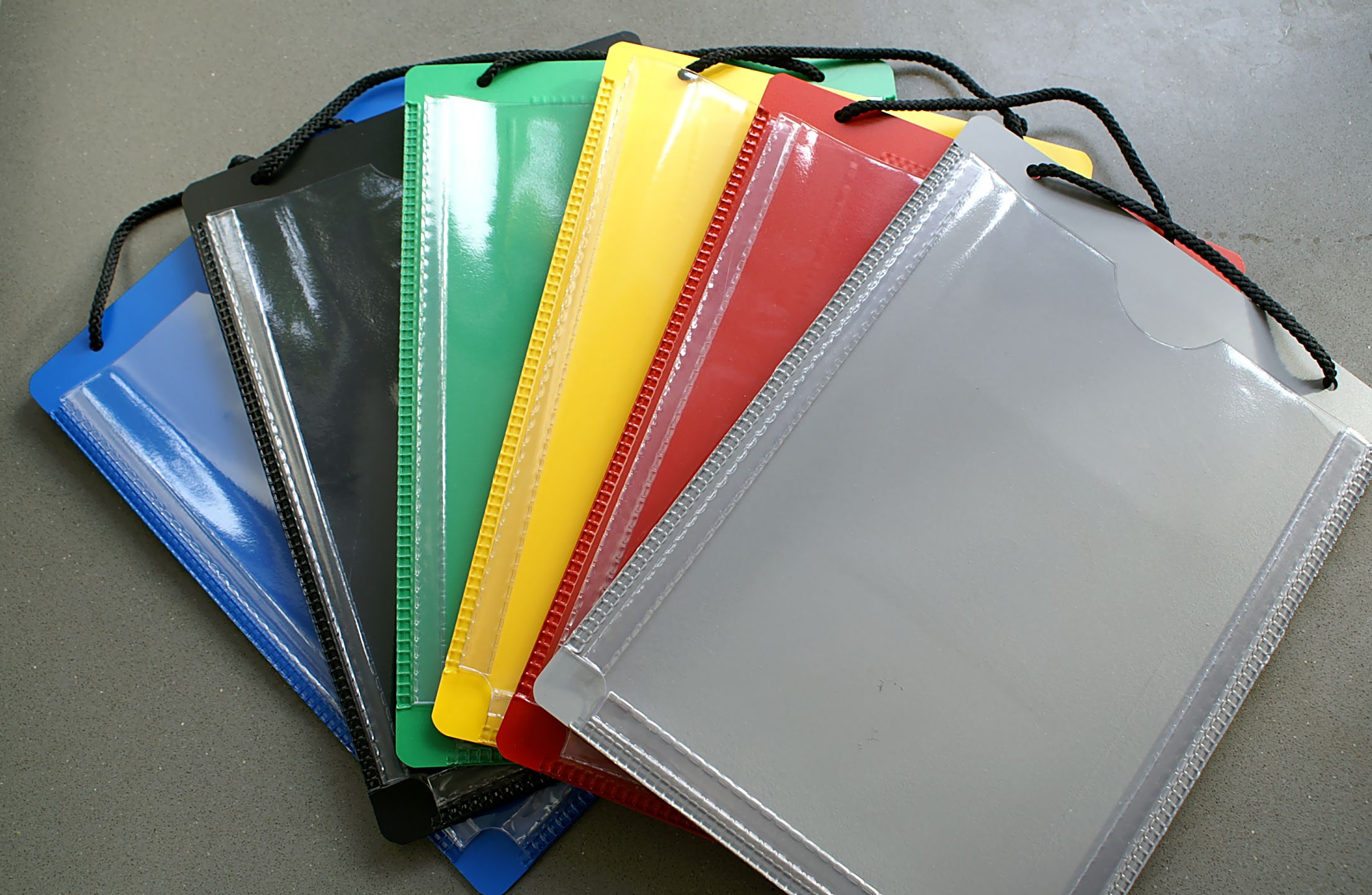 Werkordermappen-met-sleutelvak-Rood