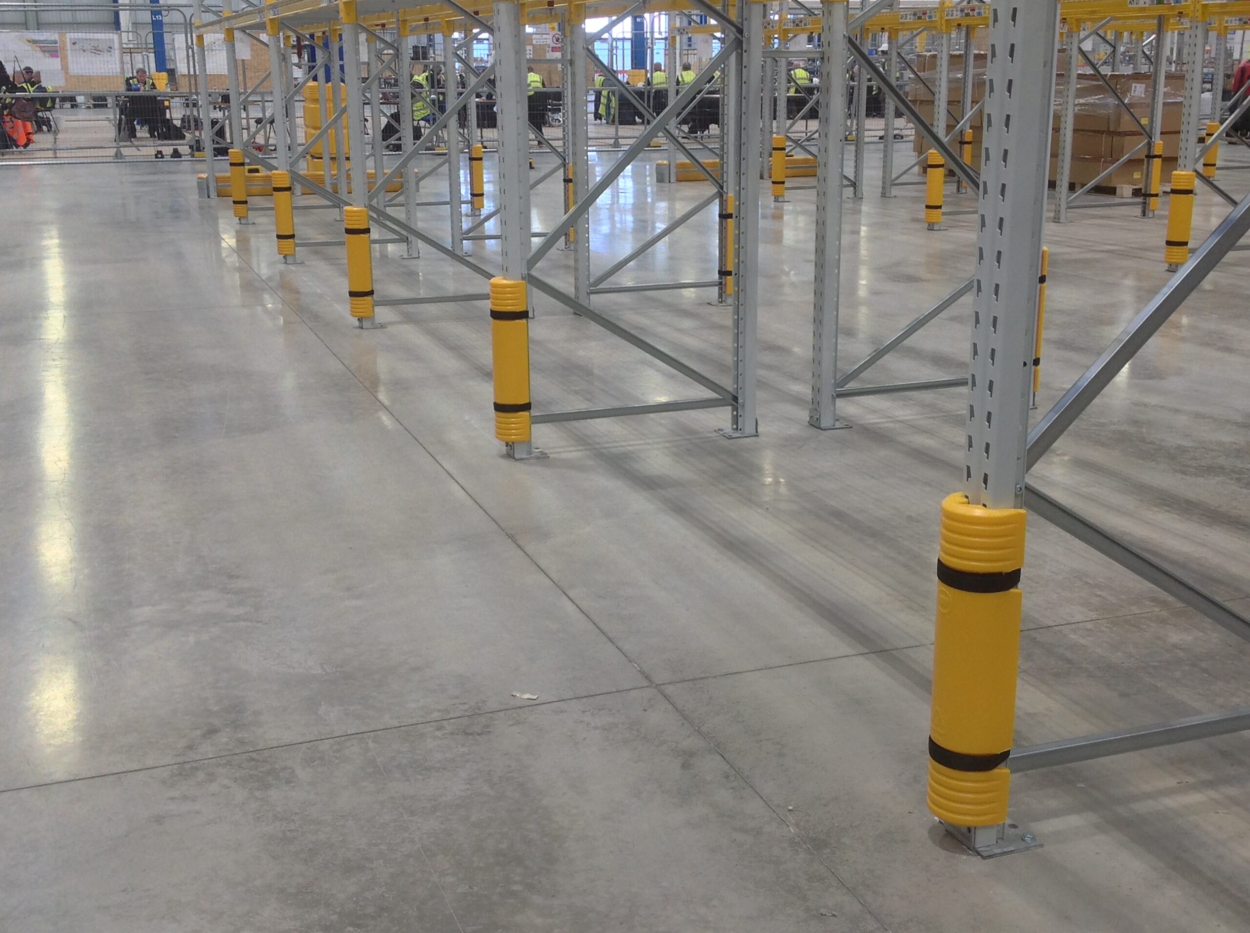 Wrap-Around-Rack-Protector-stellingbeschermer-klittenband