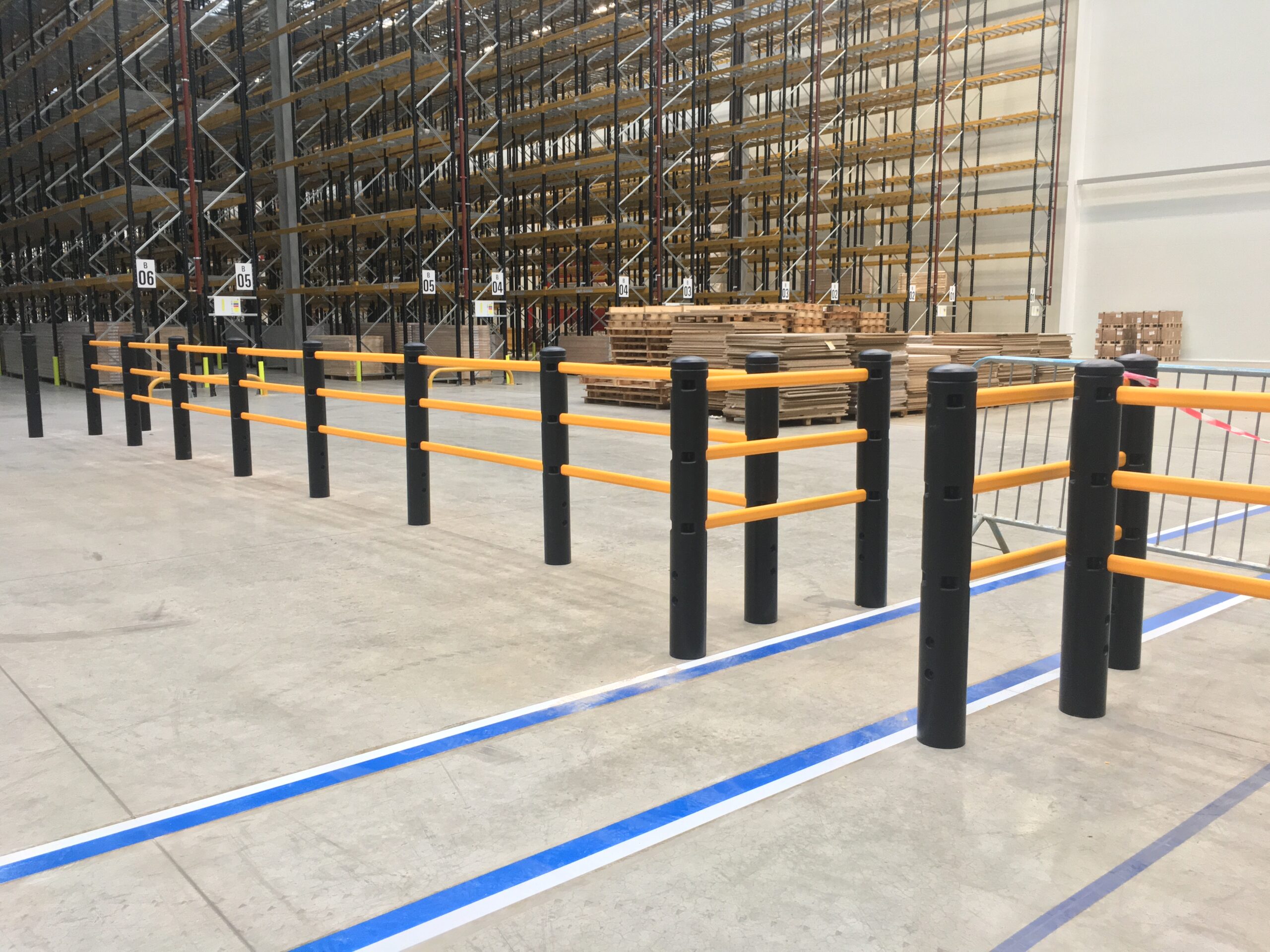 Kunststof-aanrijdbeveiliging-Pedestrian-Barrier